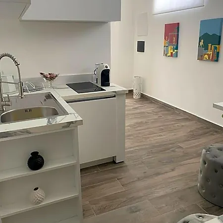 ベッド・アンド・ブレックファスト Residenza Da Mimi' 3*